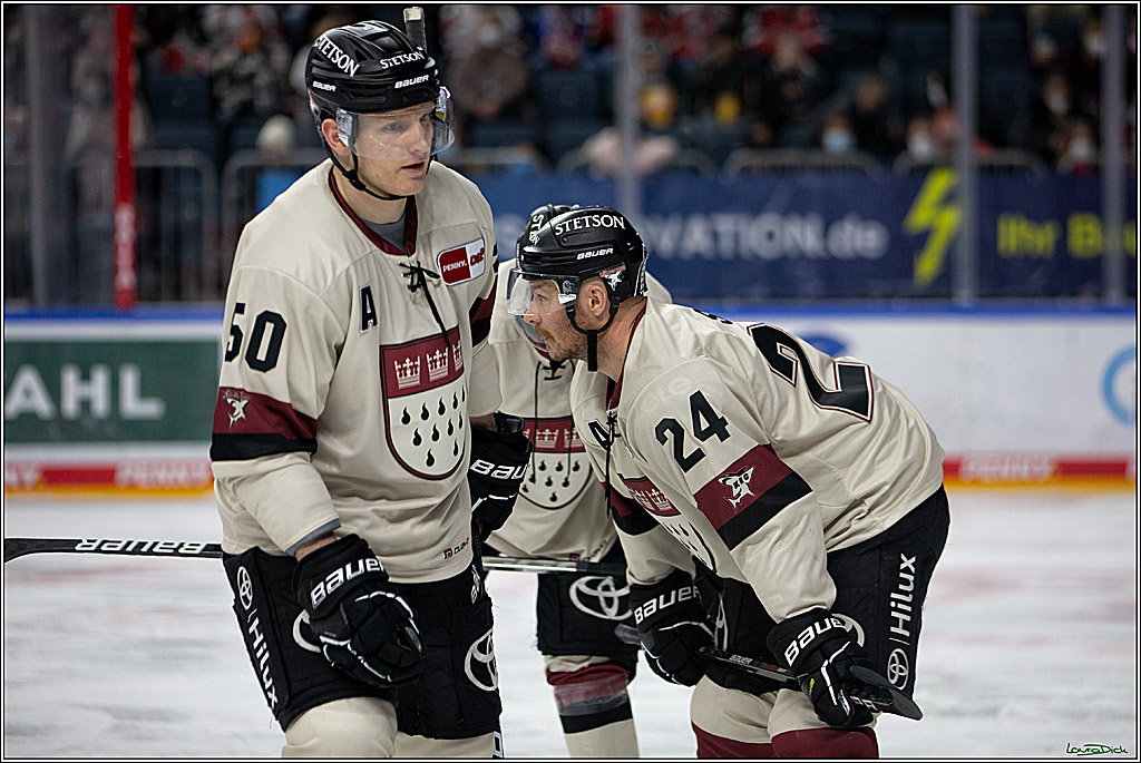 PENNY DEL;  Koelner Haie - EHC Red Bull Muenchen; Koeln, 18.03.2022